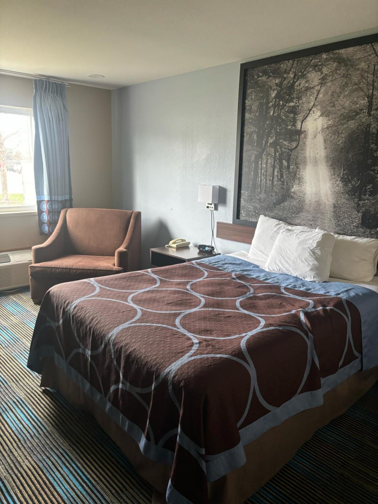 Super 8 By Wyndham Escanaba Extérieur photo