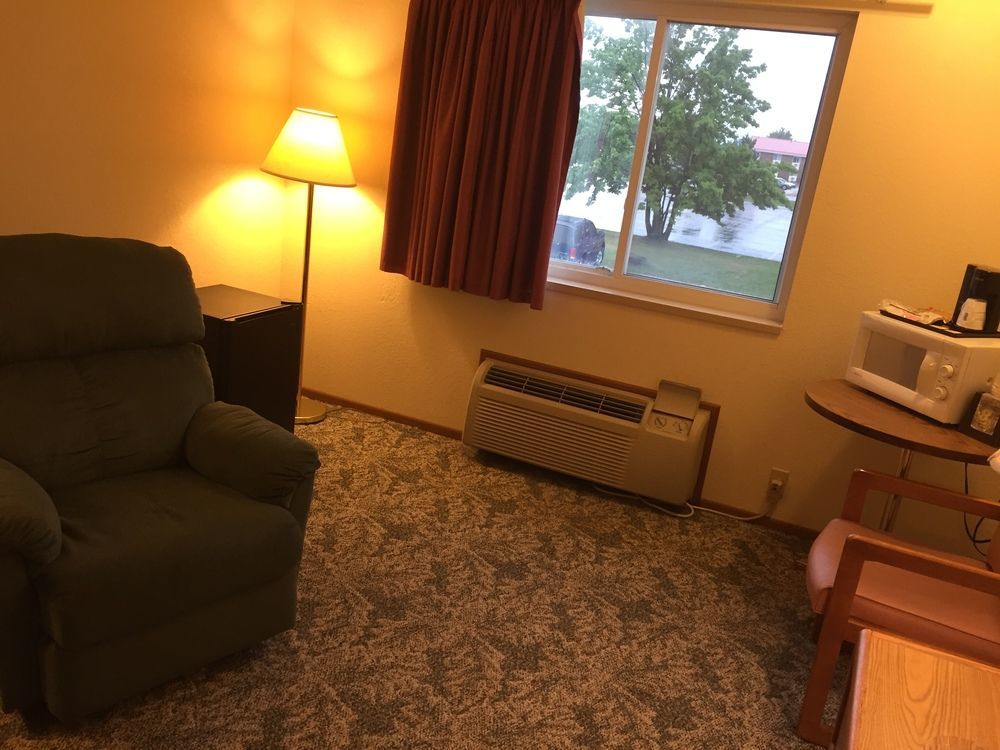 Super 8 By Wyndham Escanaba Extérieur photo