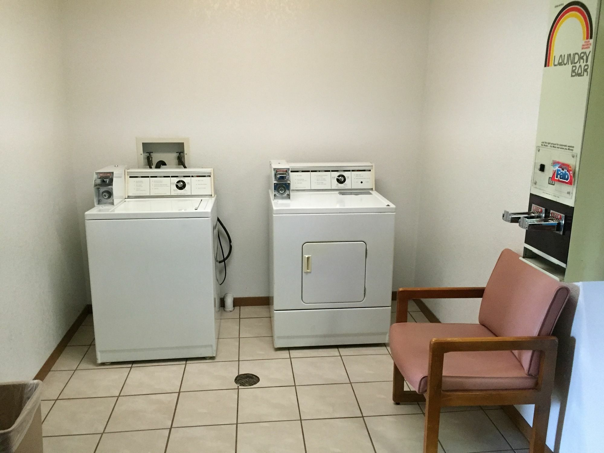 Super 8 By Wyndham Escanaba Extérieur photo